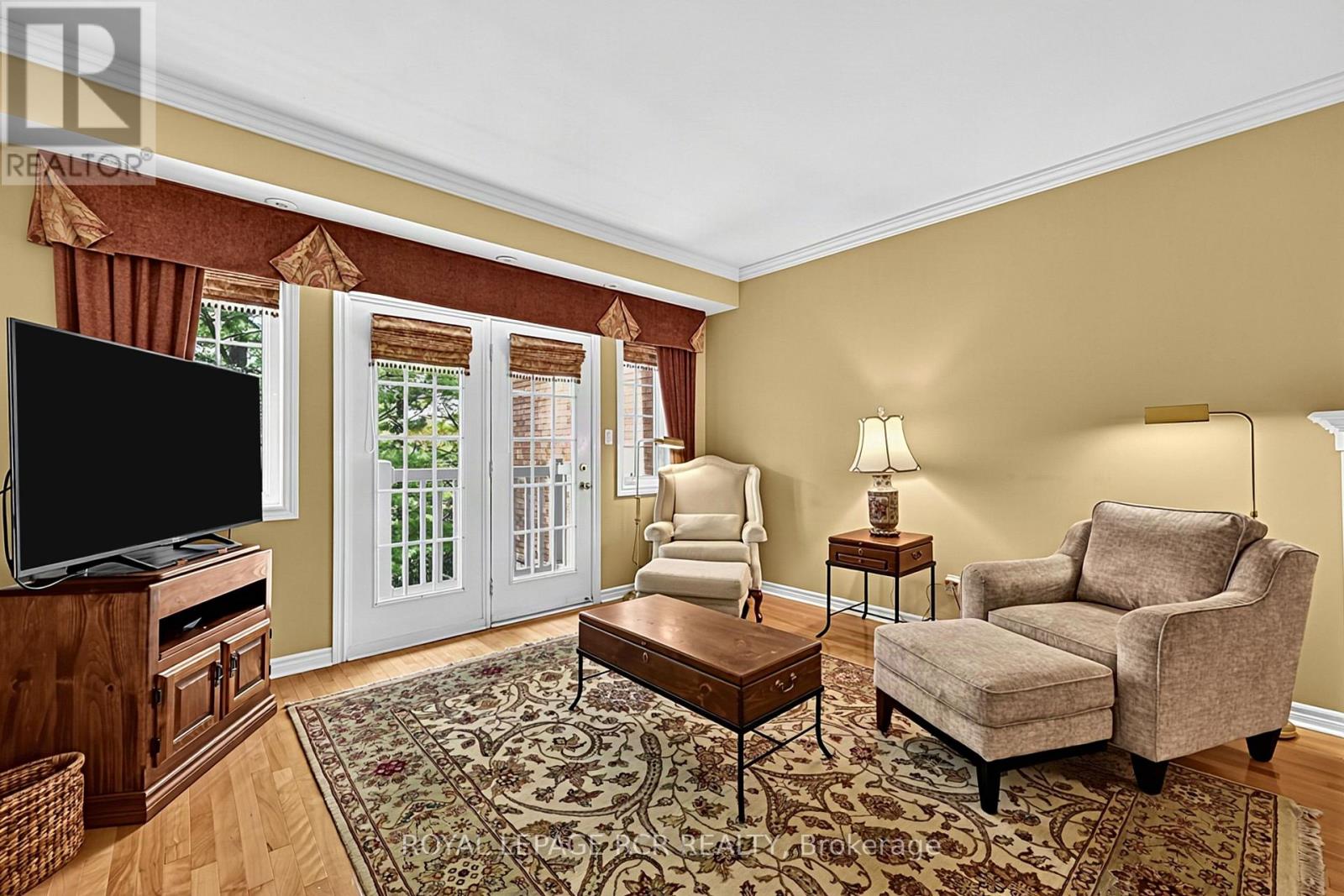 #11 520 SILKEN LAUMANN DRIVE - 30