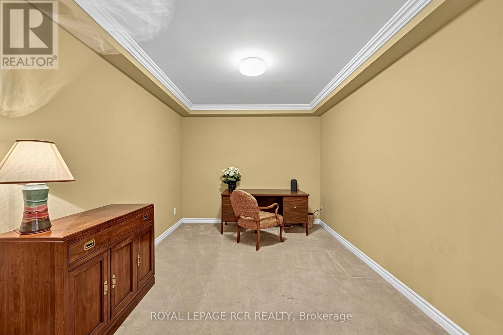 #11 520 SILKEN LAUMANN DRIVE - 38
