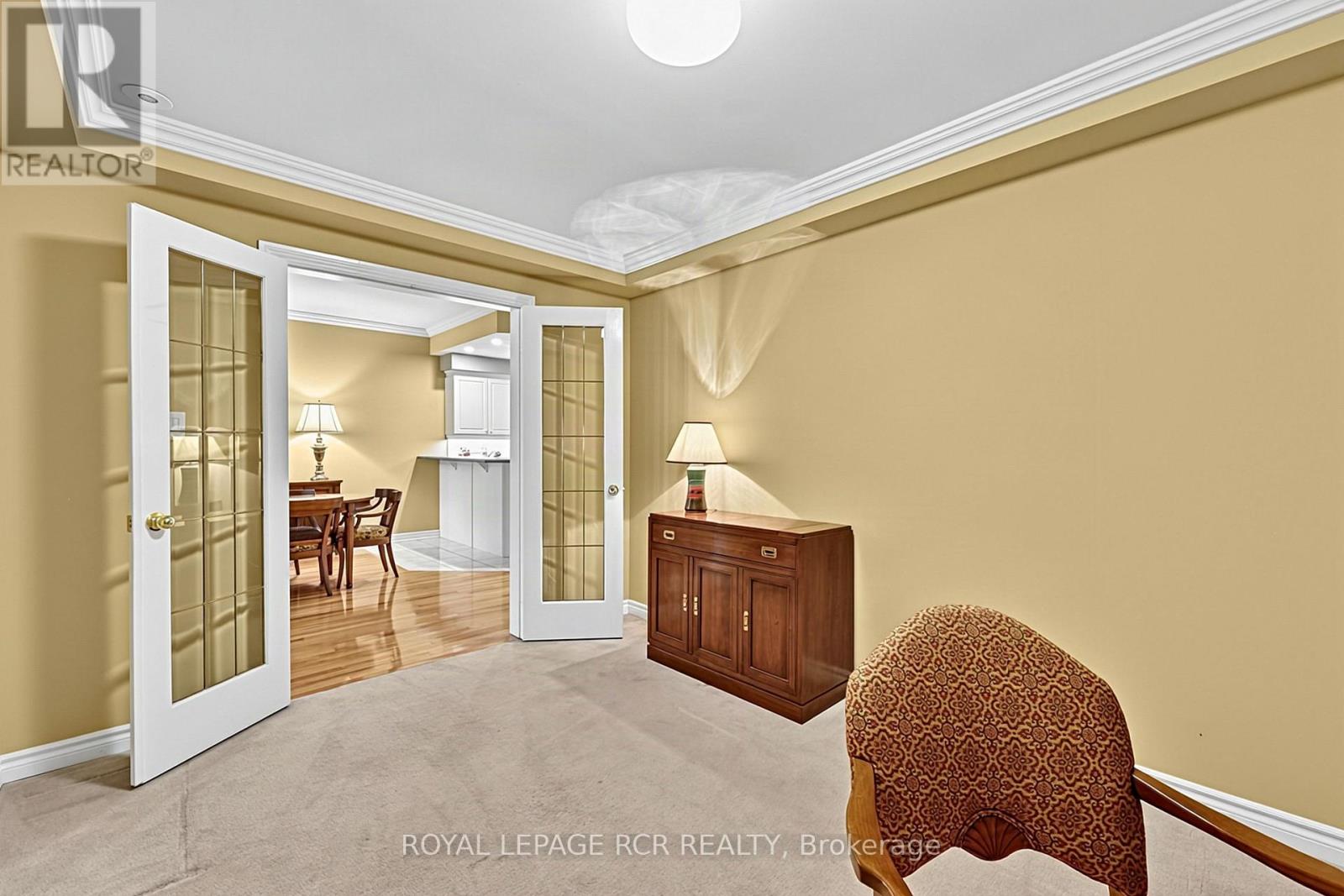 #11 520 SILKEN LAUMANN DRIVE - 39
