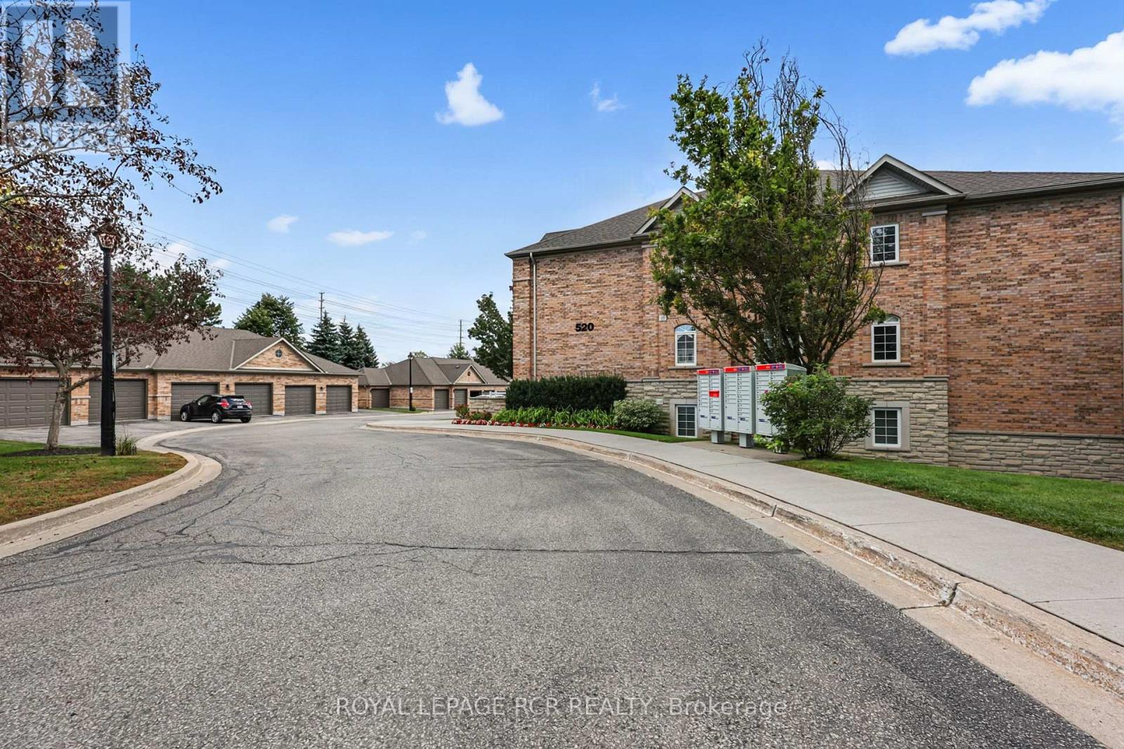 #11 520 SILKEN LAUMANN DRIVE - 47