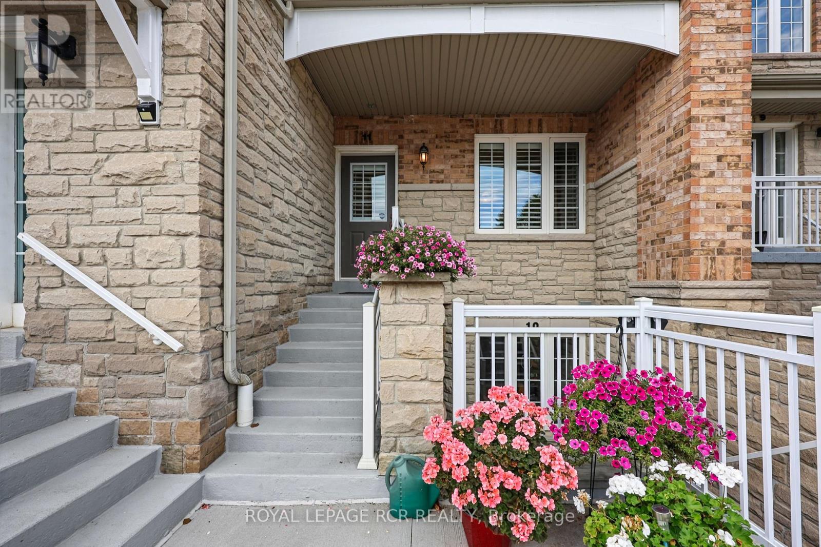 #11 520 SILKEN LAUMANN DRIVE - 5