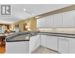 11 - 520 Silken Laumann Drive, Newmarket, ON L3X2S7 Photo 18