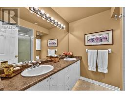 11 - 520 Silken Laumann Drive, Newmarket, ON L3X2S7 Photo 37