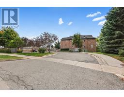 11 - 520 Silken Laumann Drive, Newmarket, ON L3X2S7 Photo 46