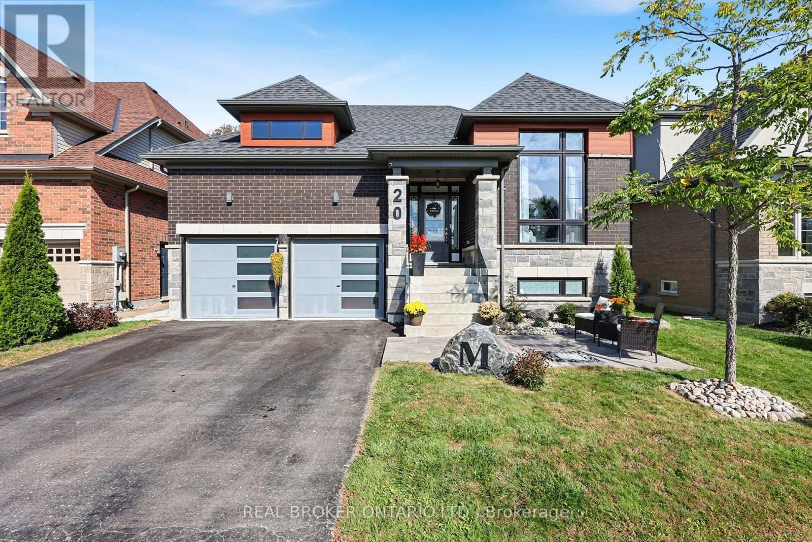 20 BIRKDALE PLACE - 1