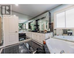 106 Larratt Lane, Richmond Hill, ON L4C0E3 Photo 30