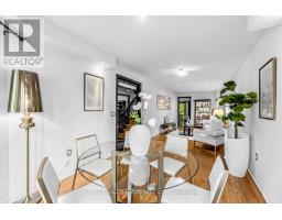 Kitchen - 106 Larratt Lane, Richmond Hill, ON L4C0E3 Photo 8