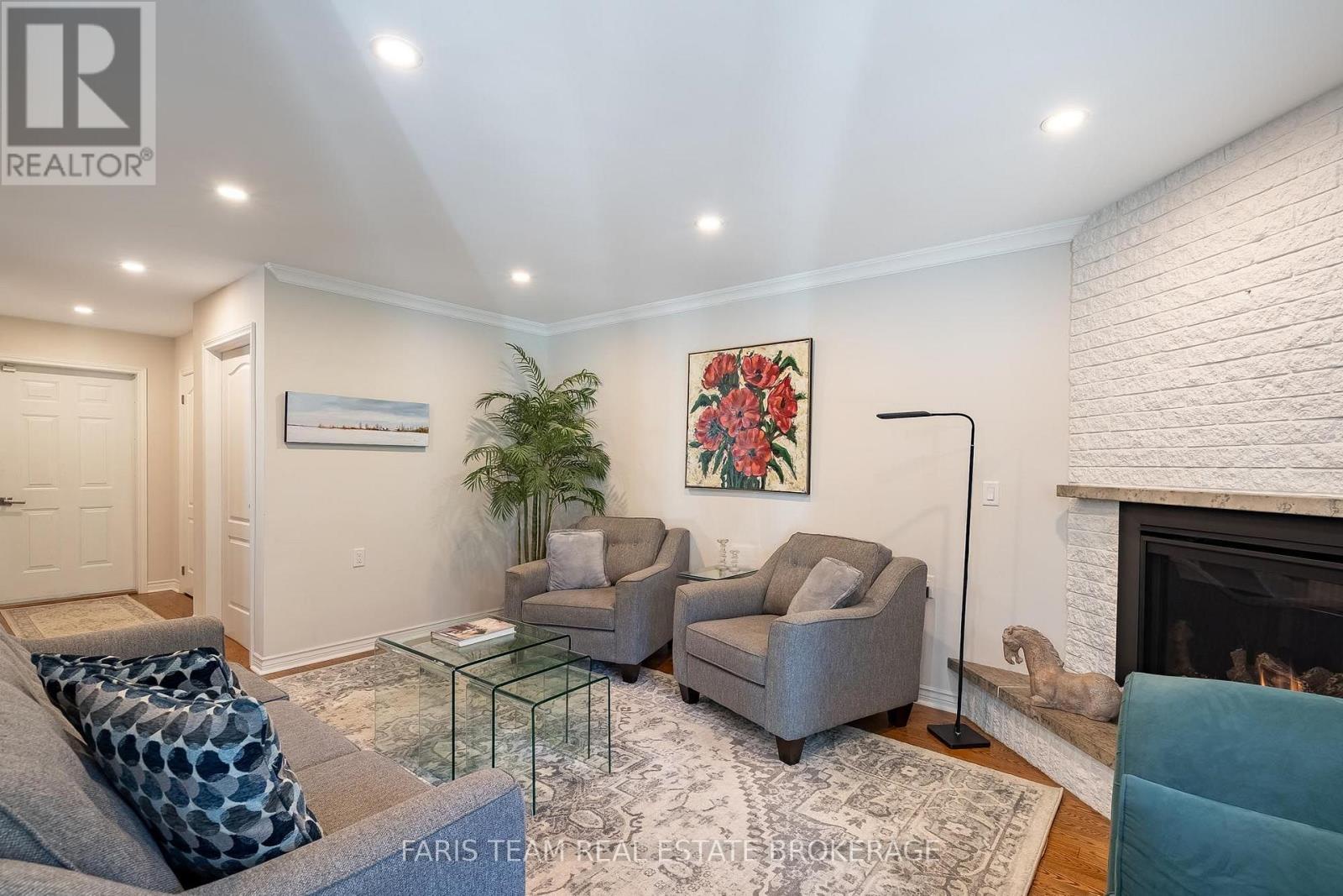 142 NELSON STREET - Image 16
