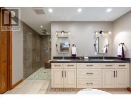 142 Nelson Street, Barrie, ON L4M4K8 Photo 22