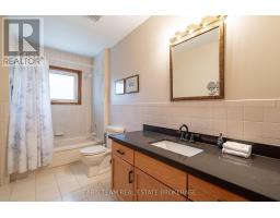 142 Nelson Street, Barrie, ON L4M4K8 Photo 27