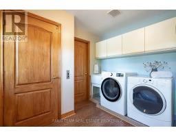 142 Nelson Street, Barrie, ON L4M4K8 Photo 28
