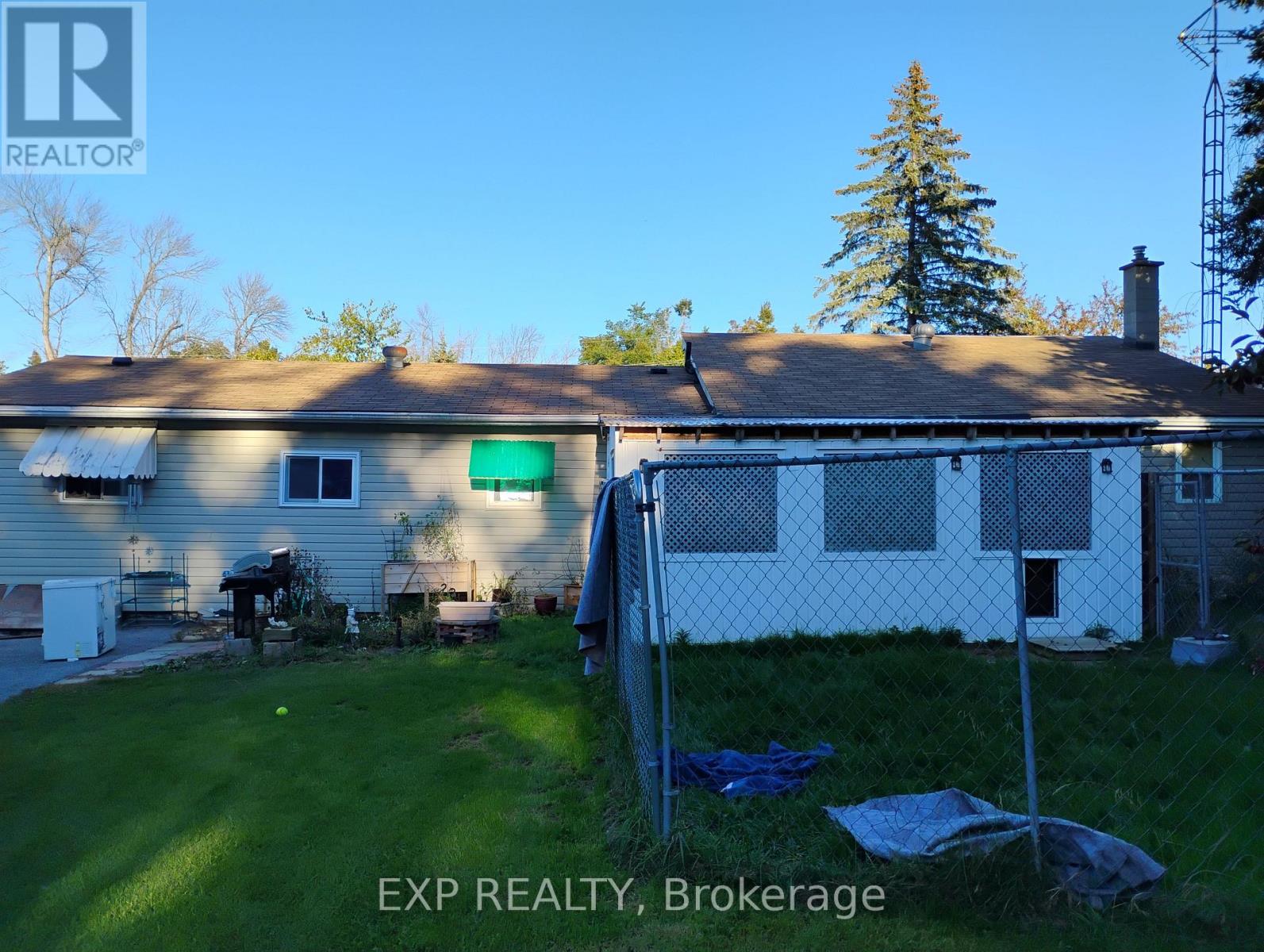 4044 BAYVIEW AVENUE - 7