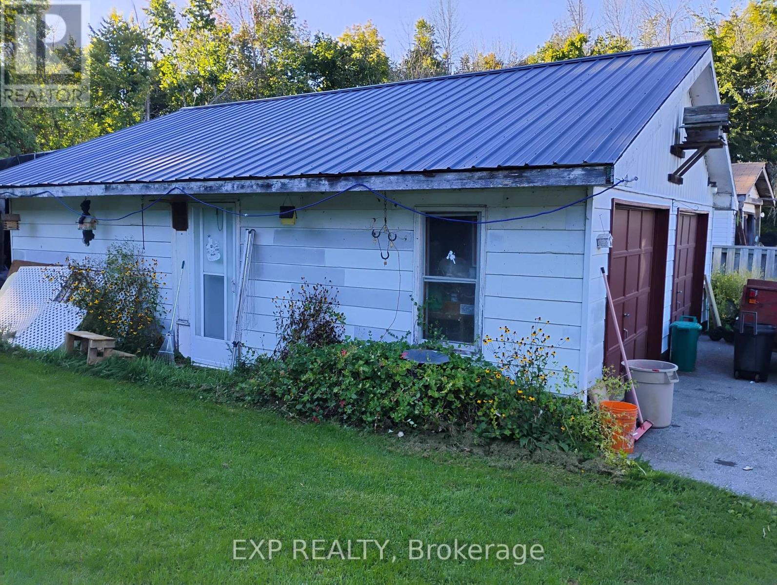 4044 BAYVIEW AVENUE - 9