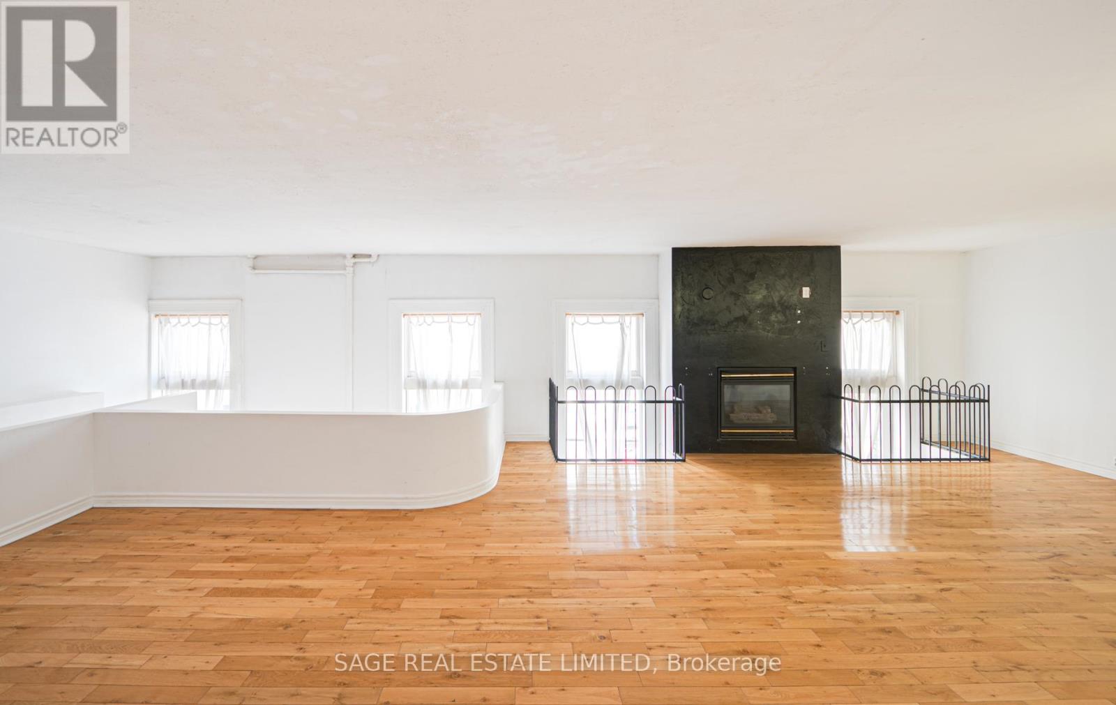 MAIN N - 207A COWAN AVENUE, Toronto (South Parkdale) — photo 8
