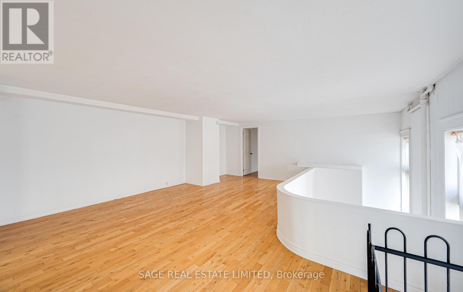 MAIN N - 207A COWAN AVENUE, Toronto (South Parkdale) — photo 9