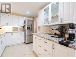 1810 - 11 Wincott Drive, Toronto, ON M9R2R9 Photo 12