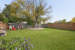 138 Brotman Bay, Winnipeg, MB R2N2N6 Photo 17