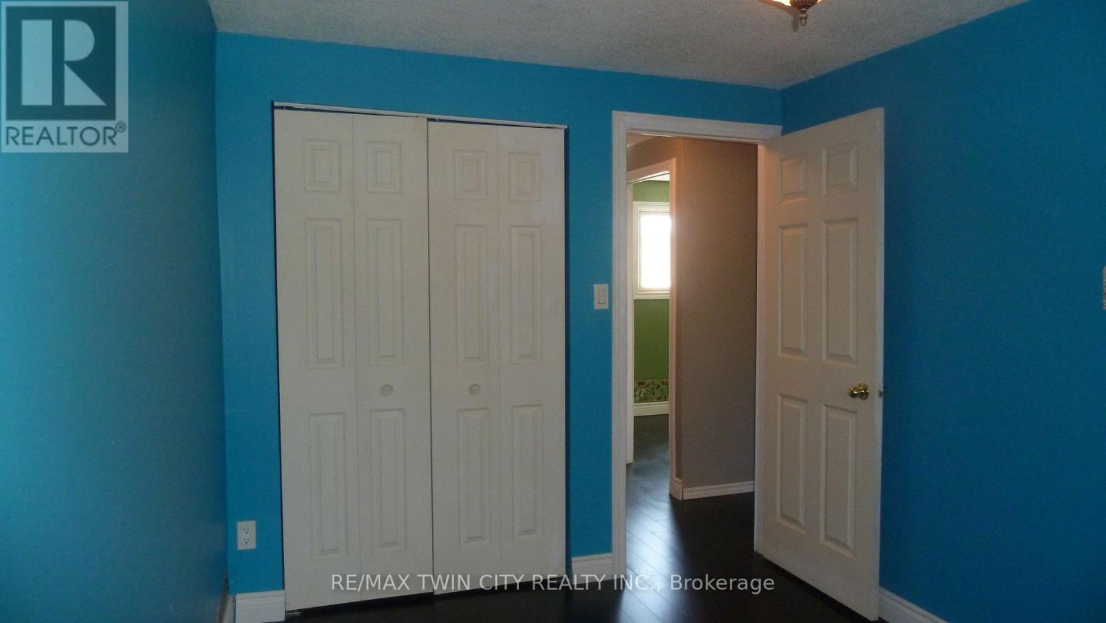 #4 647 ALBERT STREET - 19