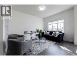 4pc Bathroom - 709 Clearview Green, Chestermere, AB T2P2G7 Photo 9
