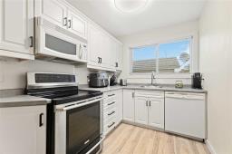 19 Whiteshell Avenue, Winnipeg, MB R2C2R7 Photo 17
