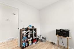 19 Whiteshell Avenue, Winnipeg, MB R2C2R7 Photo 25