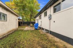 19 Whiteshell Avenue, Winnipeg, MB R2C2R7 Photo 42