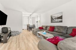 19 Whiteshell Avenue, Winnipeg, MB R2C2R7 Photo 10
