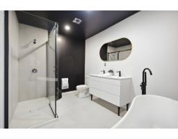 9 Ch. Du Lac-huot, #a, Val Des Monts, QC J8N1E2 Photo 17
