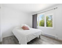 9 Ch. Du Lac-huot, #a, Val Des Monts, QC J8N1E2 Photo 23