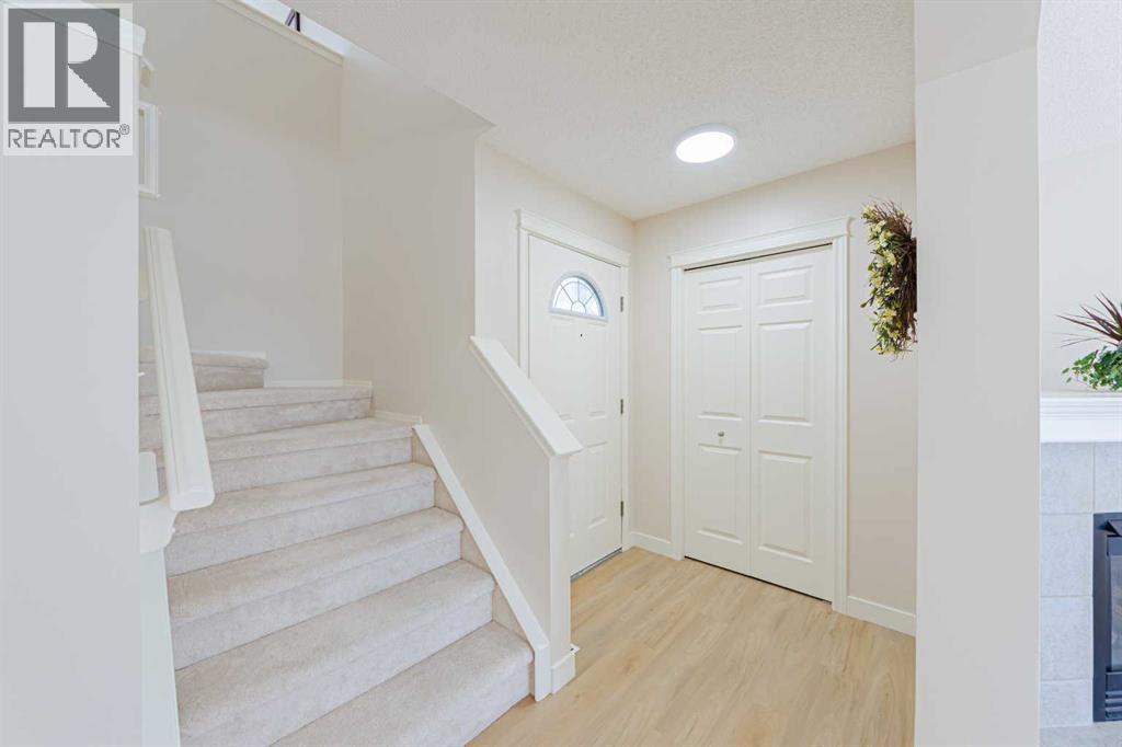 130 Somerglen Way SW - photo 3