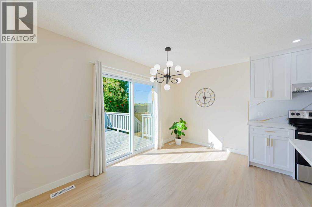 130 Somerglen Way SW - photo 11