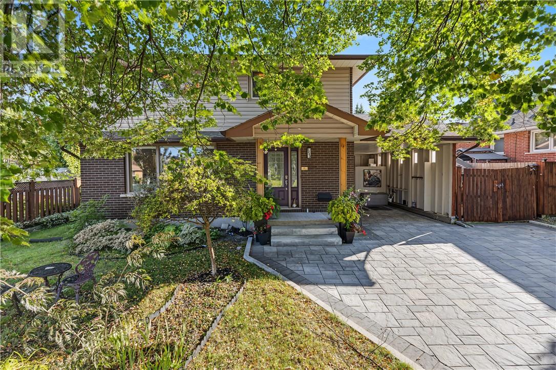 1243 Hawthorne Drive