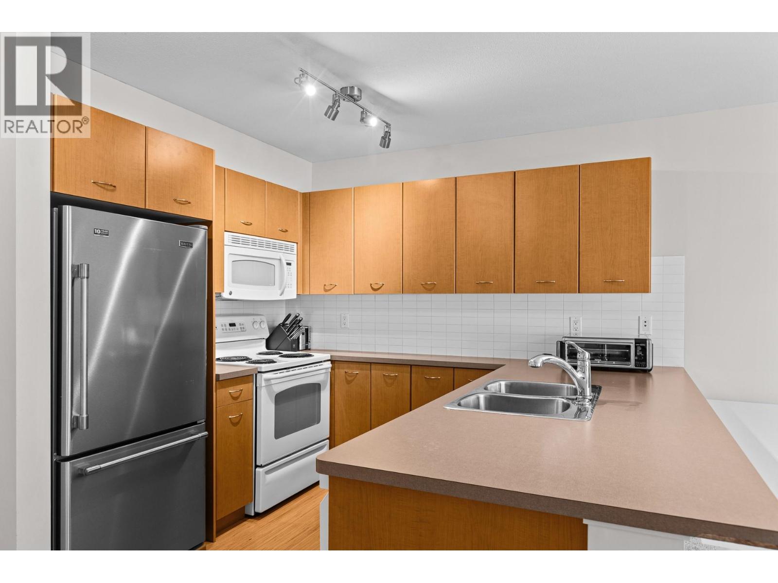 533 Yates Road Unit# 411, Kelowna