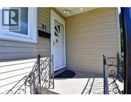 31 Kemp Drive, Hamilton, ON L9H2N1 Photo 11