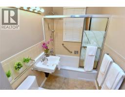 31 Kemp Drive, Hamilton, ON L9H2N1 Photo 27