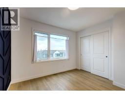 8524 21 Avenue SE - photo 22