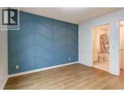 8524 21 Avenue SE - photo 17