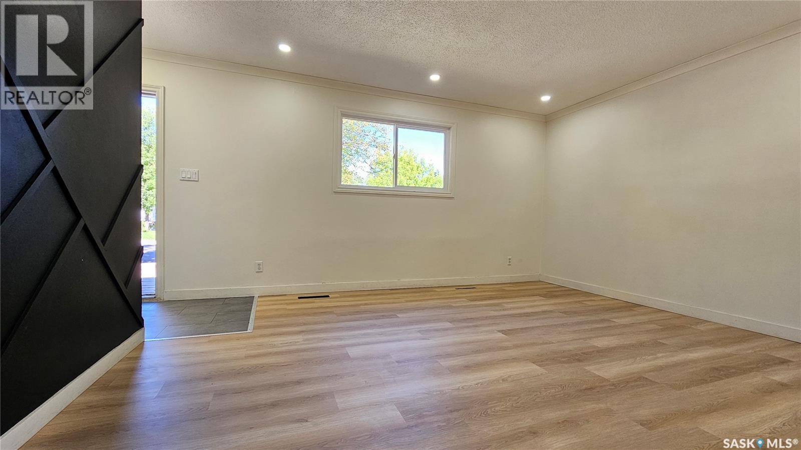 93 Davidson CRESCENT, Saskatoon — photo 5