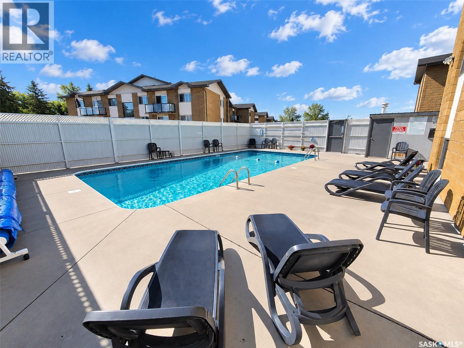 53 1 Columbia DRIVE, Saskatoon — photo 33