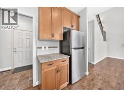 4pc Bathroom - 176 Sunset Circle, Cochrane, AB T4C0C4 Photo 11