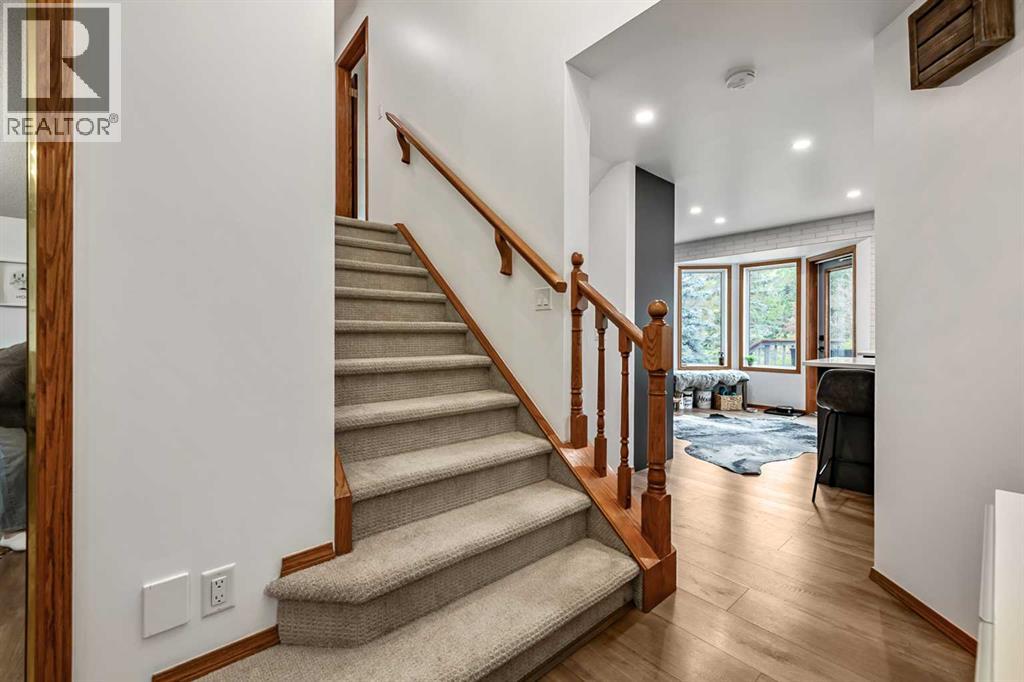 16 Evergreen Gardens SW - 24