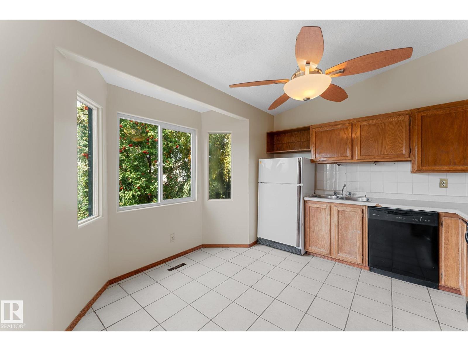 9147 180A AV NW - 11