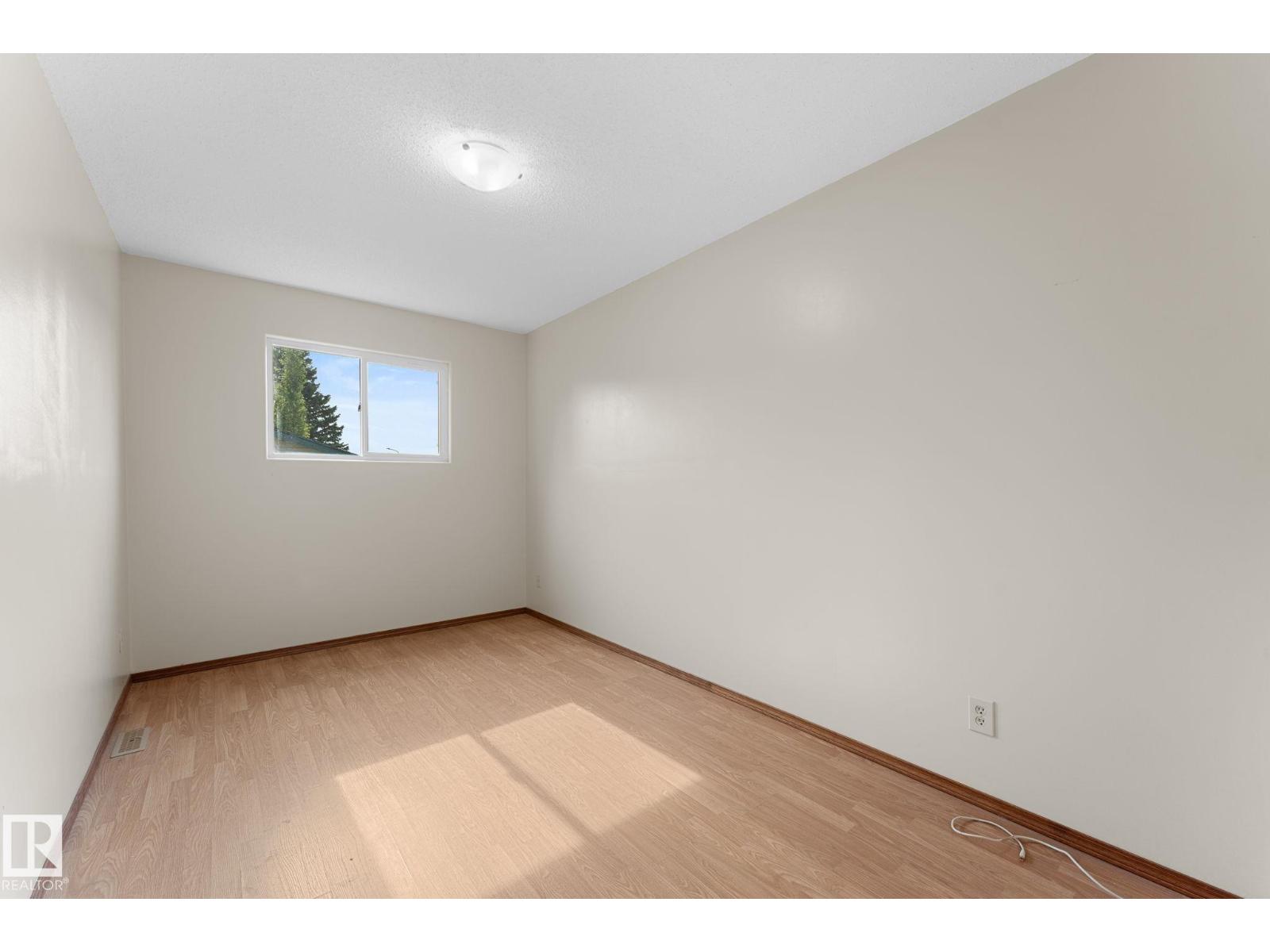 9147 180A AV NW - 20