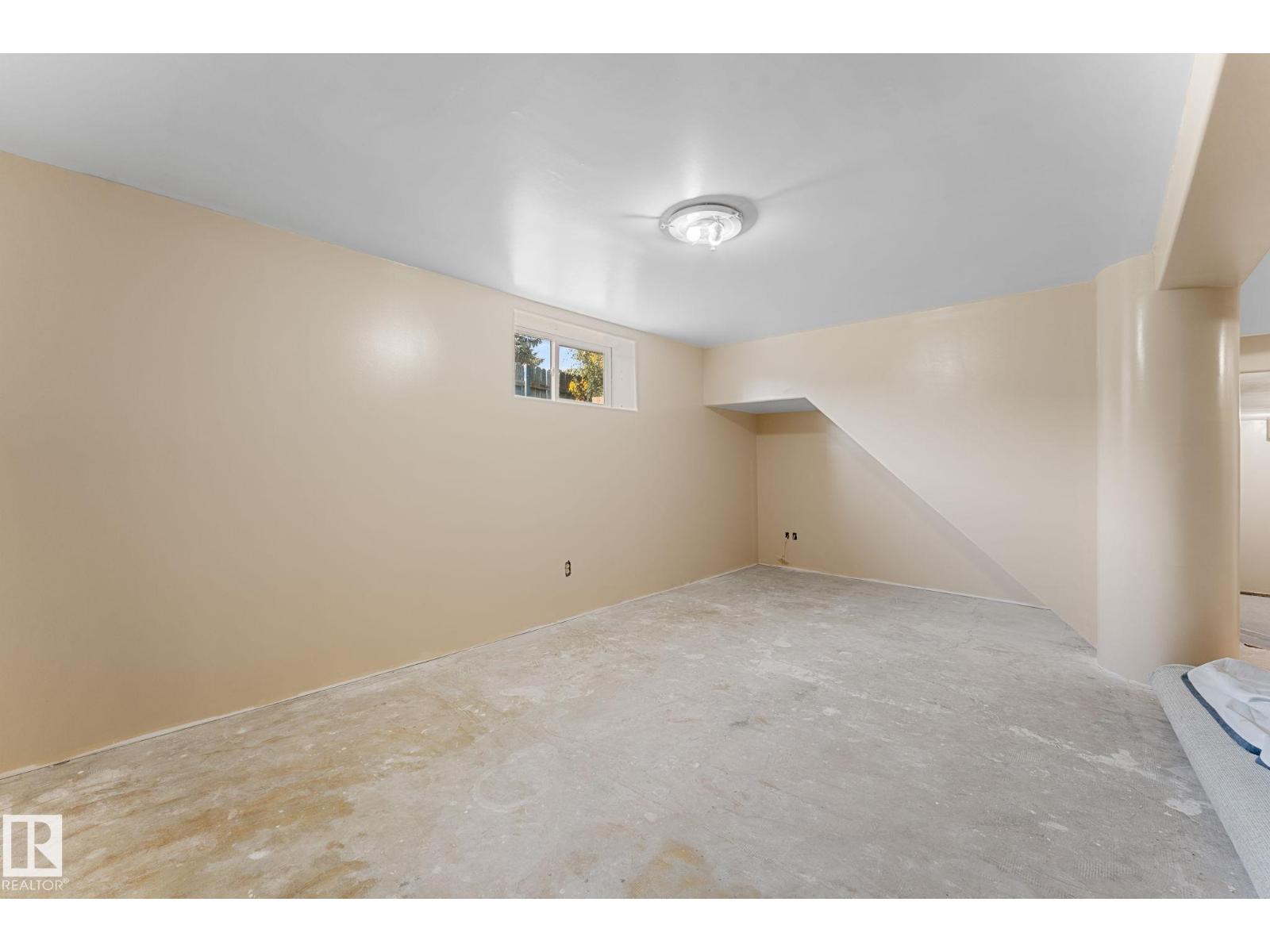 9147 180A AV NW - 28