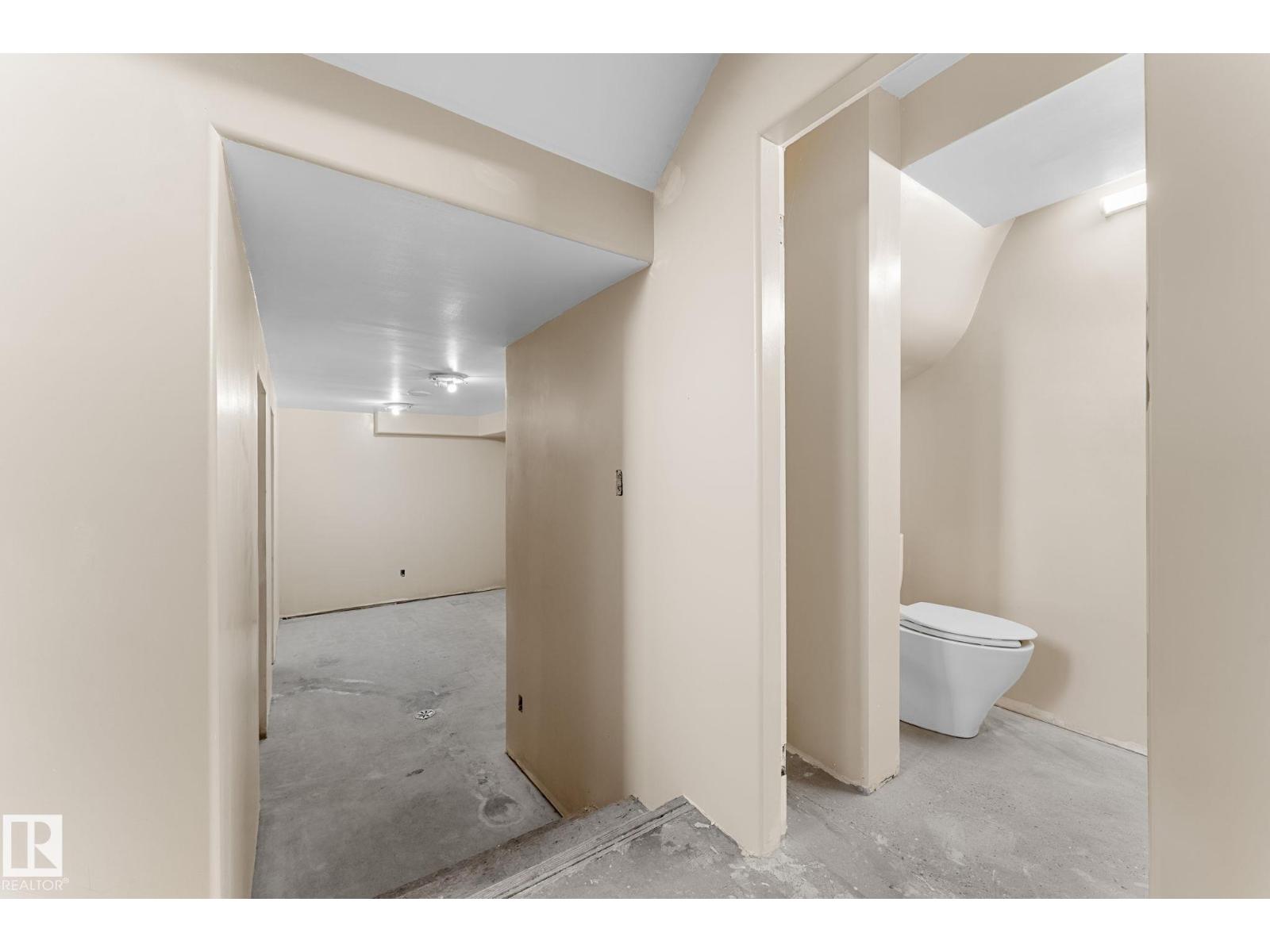 9147 180A AV NW - 29