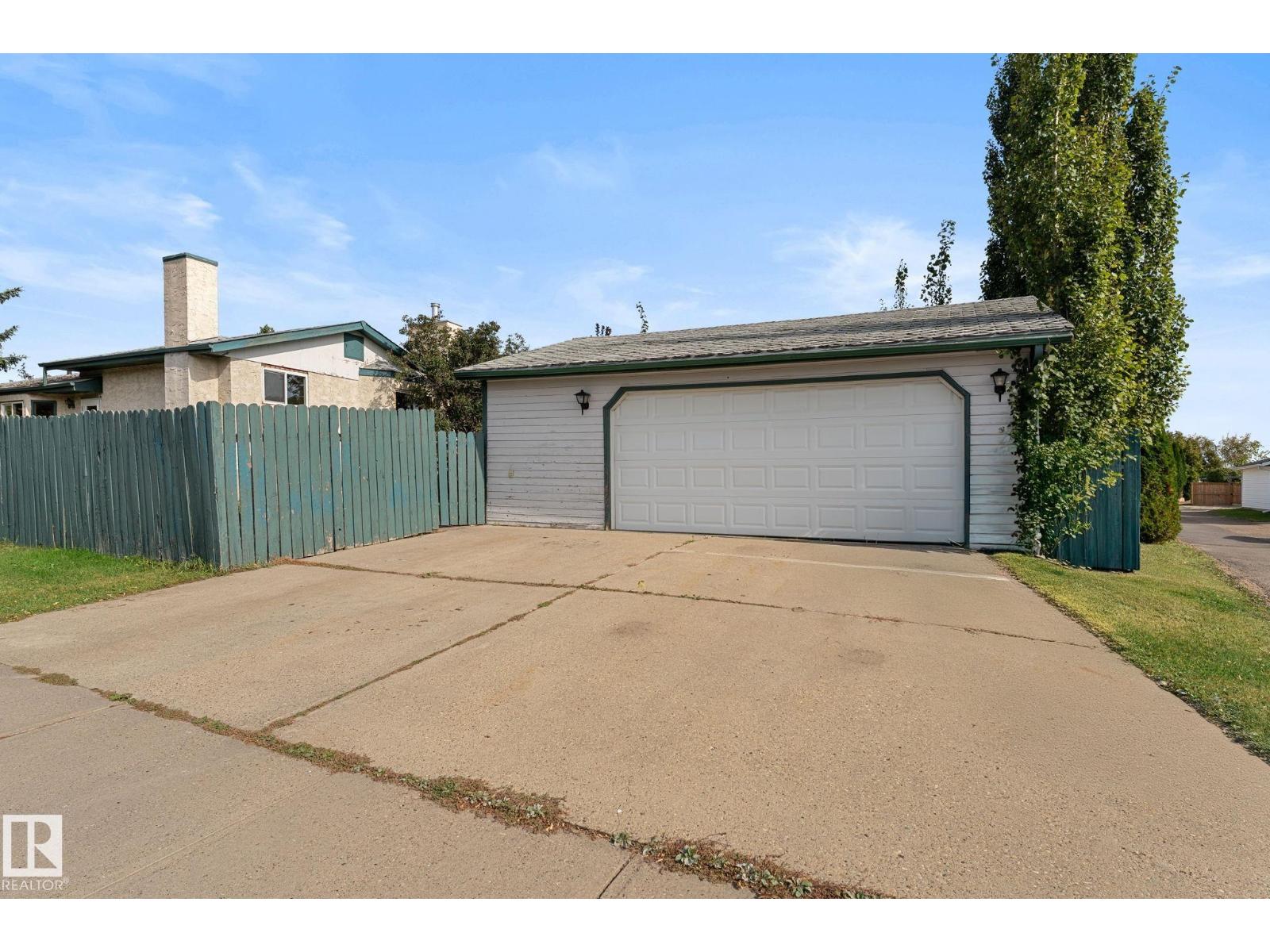 9147 180A AV NW - 35