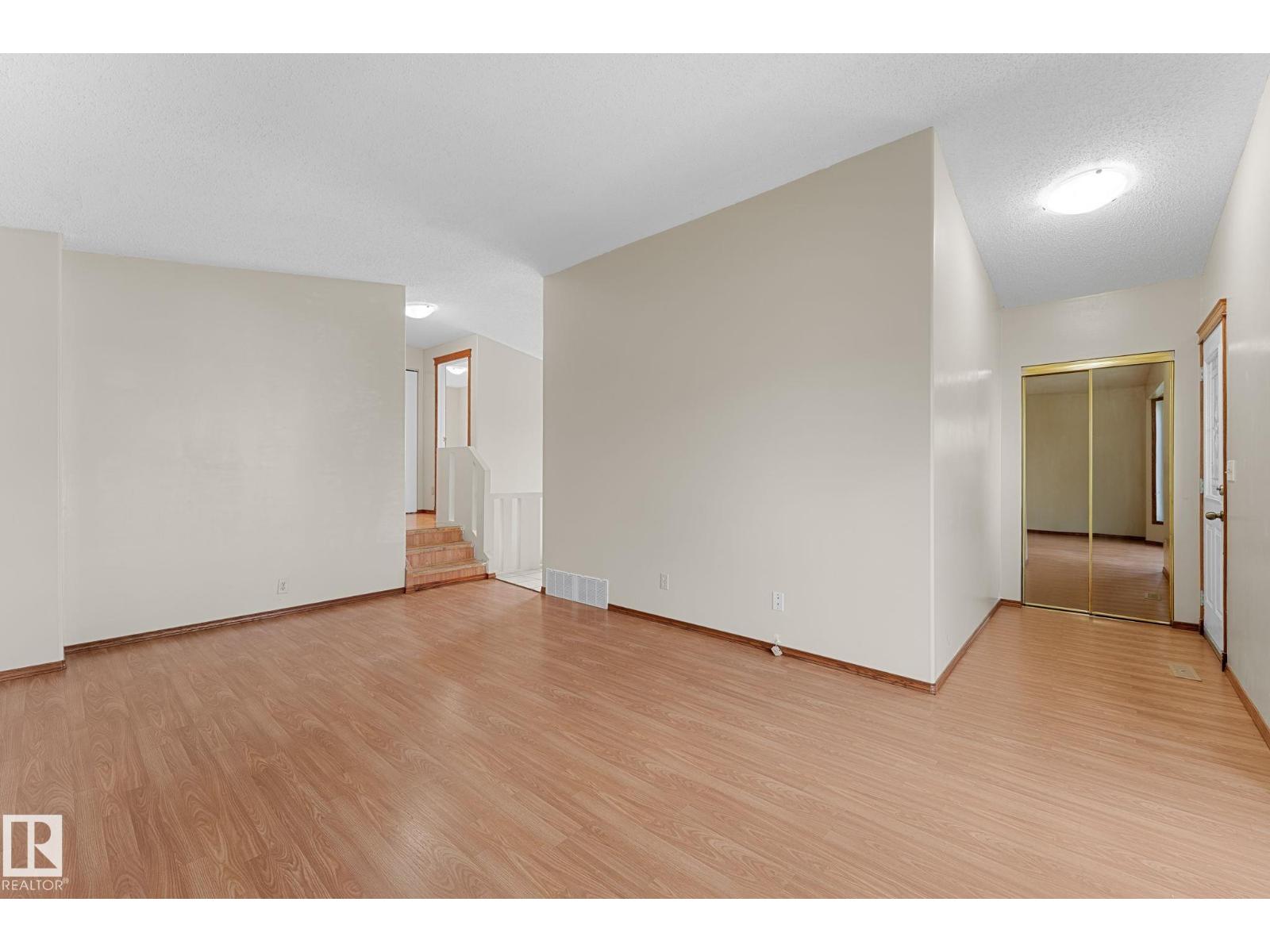 9147 180A AV NW - 7