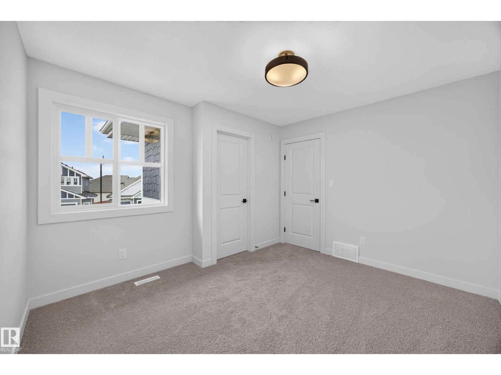 205 HAMPSHIRE - Image 19