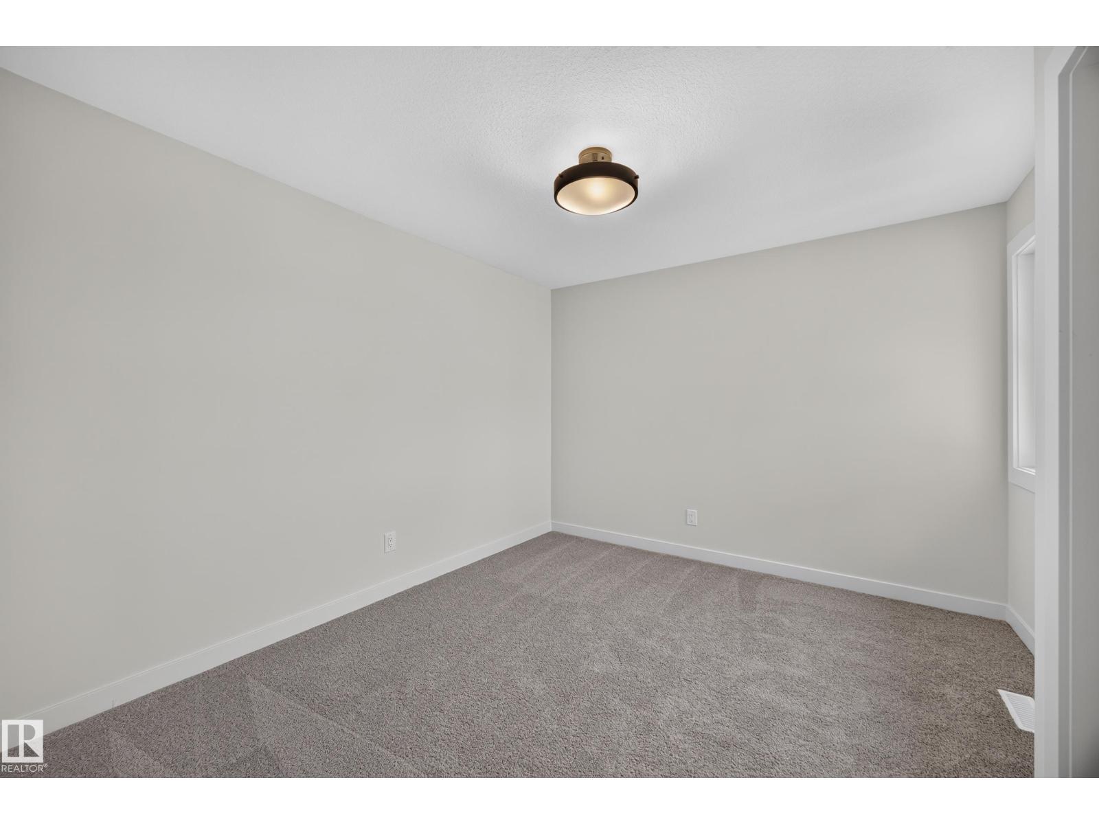 205 HAMPSHIRE - Image 21