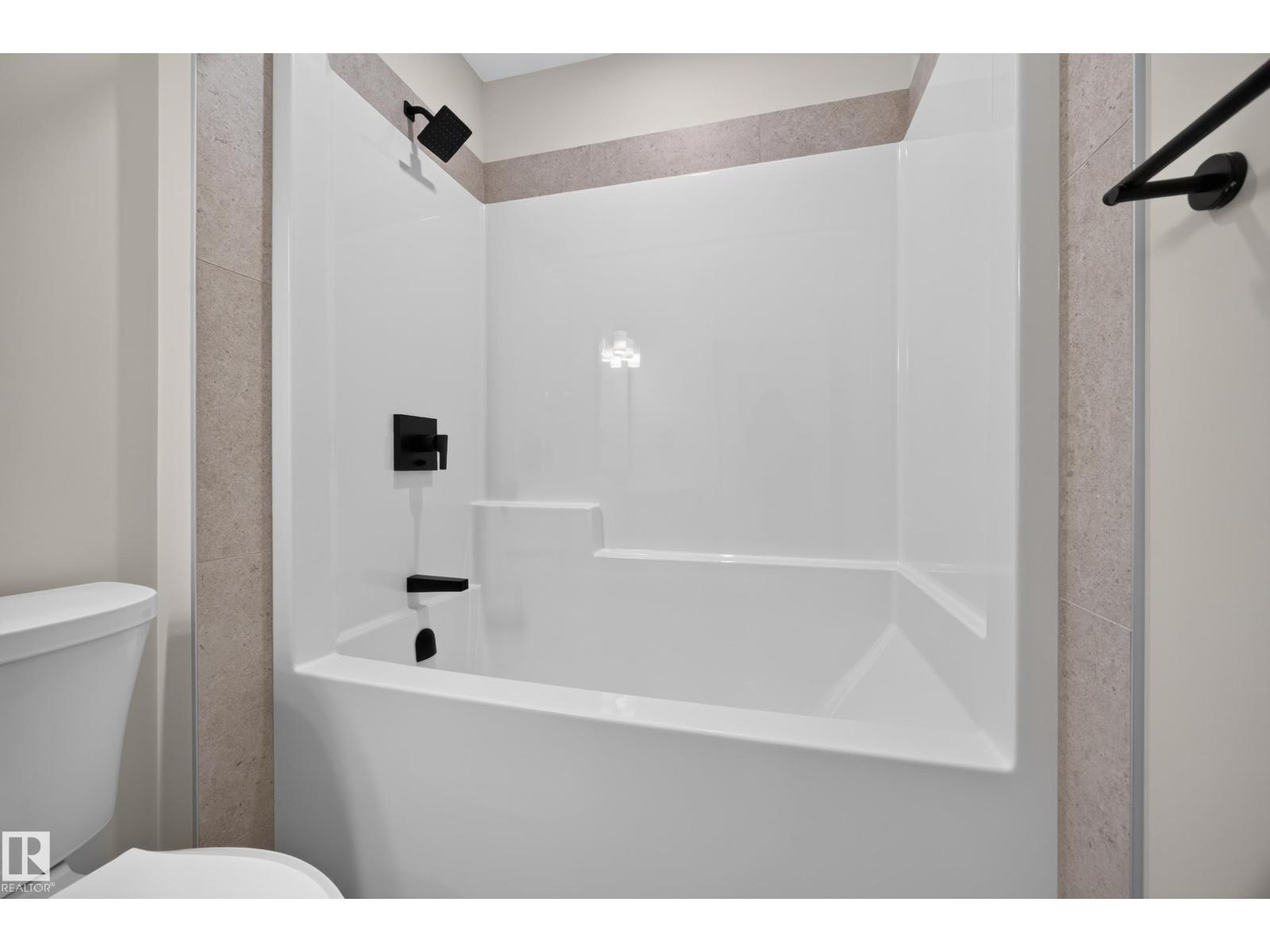 205 HAMPSHIRE - Image 23